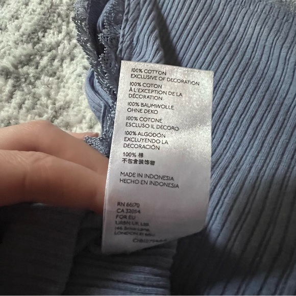 UO Brielle Button-Front Tank Top - Picture 7 of 10